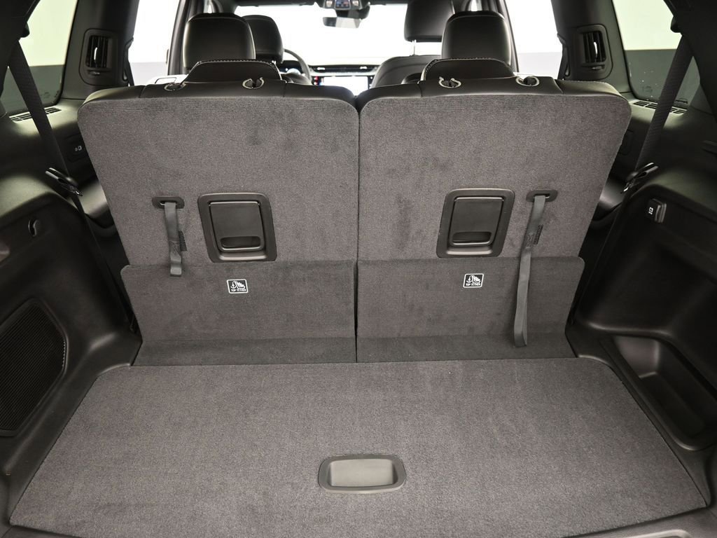New 2026 Jeep Grand Cherokee L Limited w/ Limited Altitude Package AWD/4WD image 15