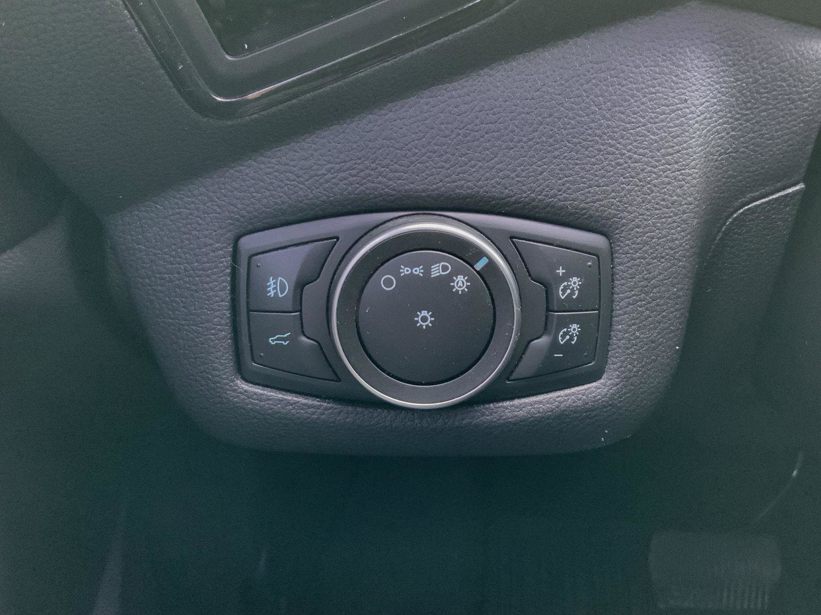 Used 2018 Ford Escape SEL image 33