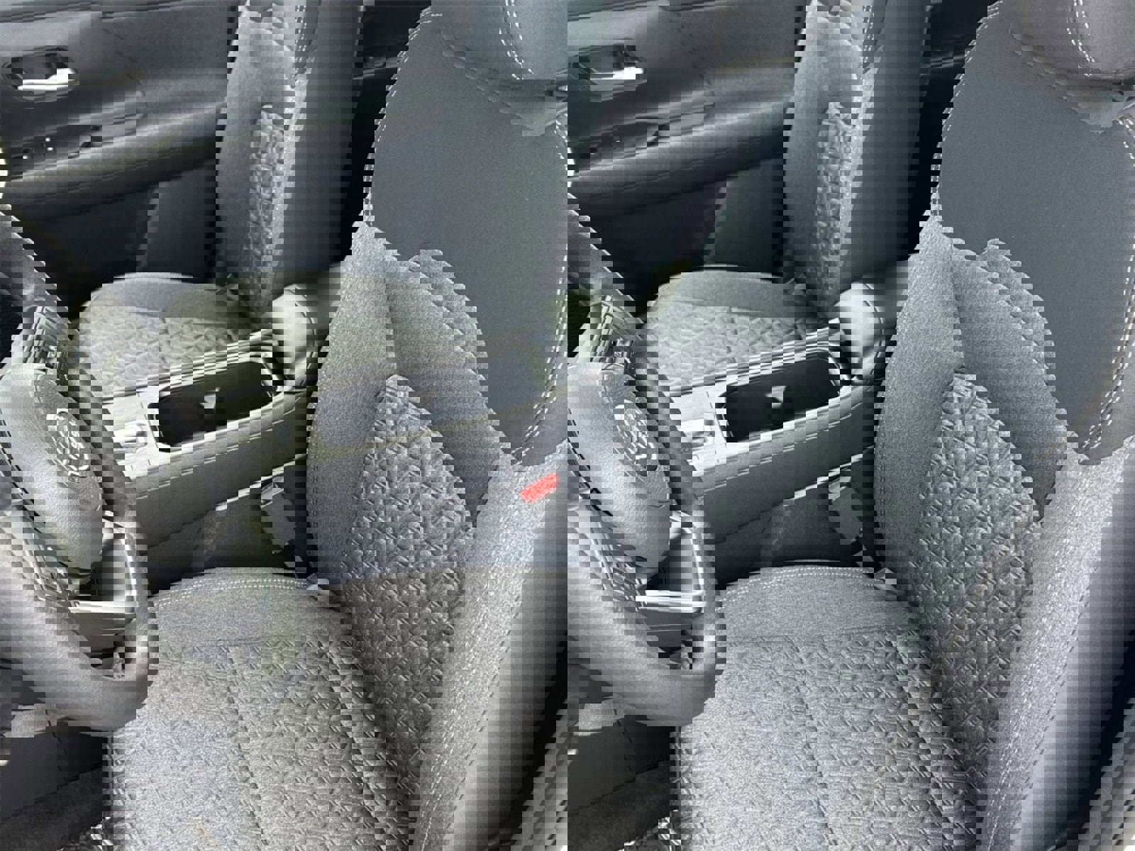 New 2026 Nissan Kicks SV image 20