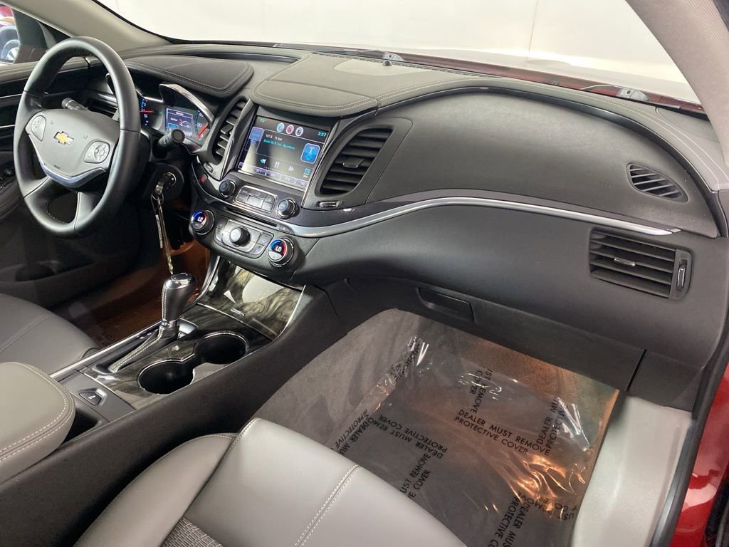Used 2015 Chevrolet Impala LT FWD image 29