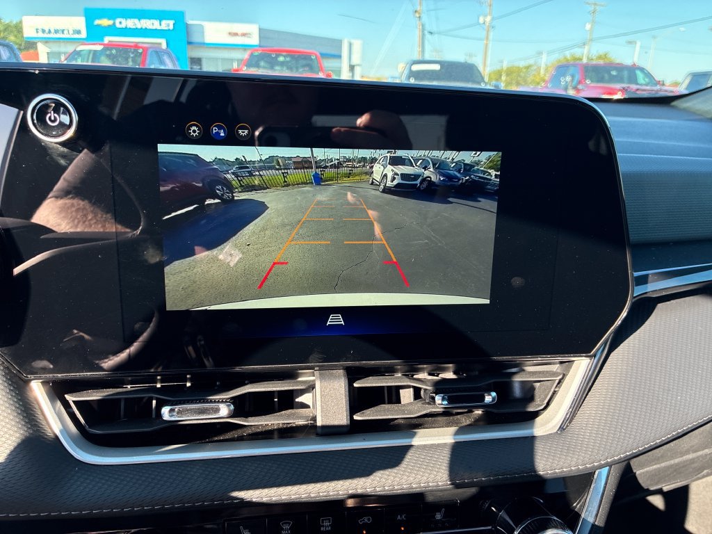 Used 2025 Chevrolet Equinox LT AWD/4WD image 15
