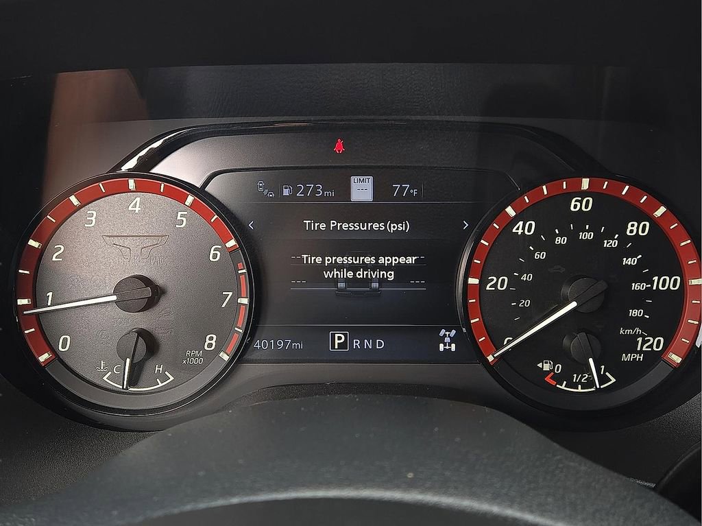 Used 2021 Nissan Titan PRO-4X w/ Pro-4x Convenience Package AWD/4WD image 19