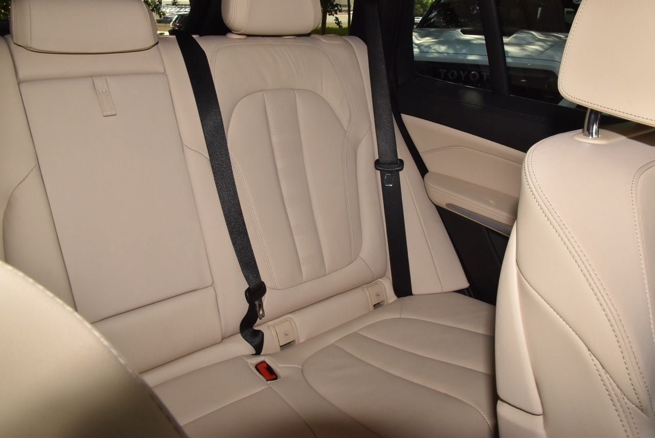 Used 2021 BMW X5 xDrive40i w/ Premium Package AWD/4WD image 21