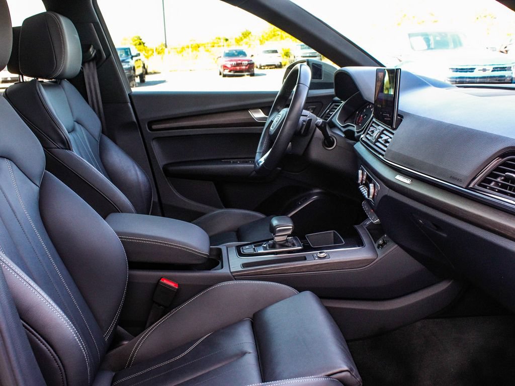 Used 2023 Audi Q5 2.0T Premium w/ Convenience Package AWD/4WD image 41