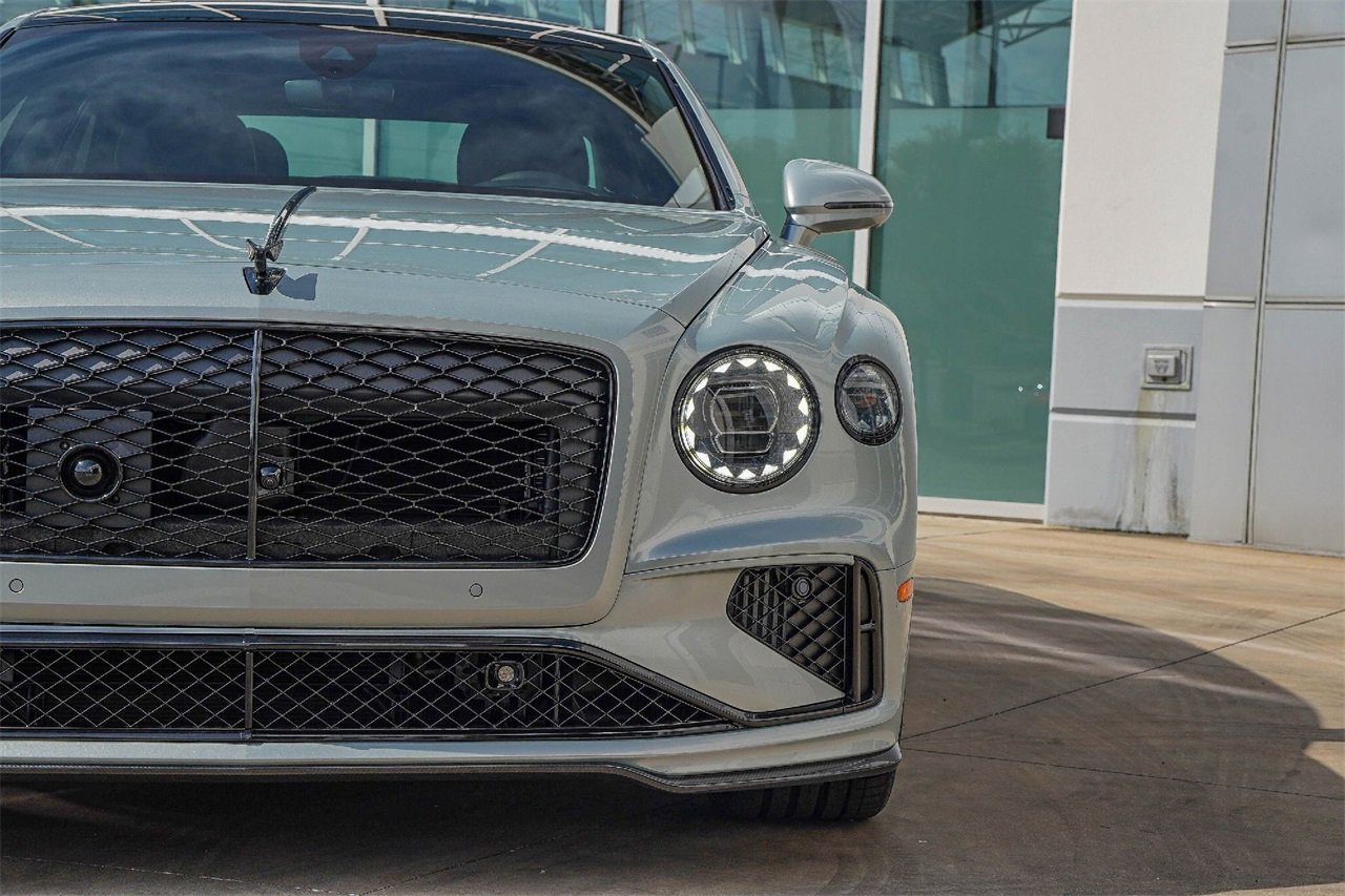 New 2026 Bentley Flying Spur Plug-In Hybrid image 11