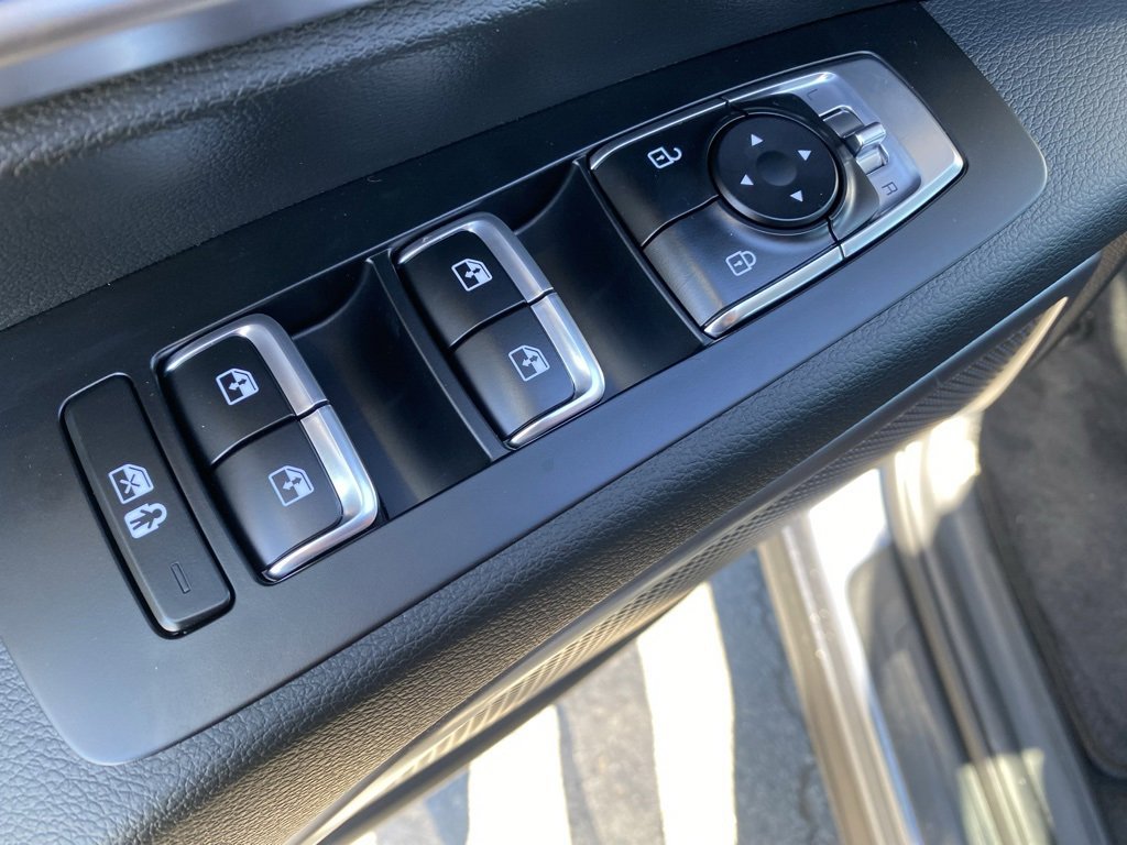 New 2025 Kia Telluride S image 13