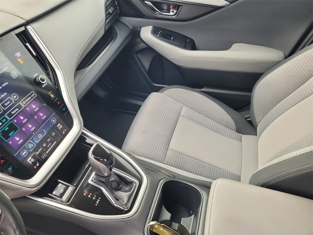 Used 2022 Subaru Outback Premium image 13
