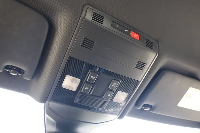 Used 2025 Volkswagen Jetta Sport FWD image 21