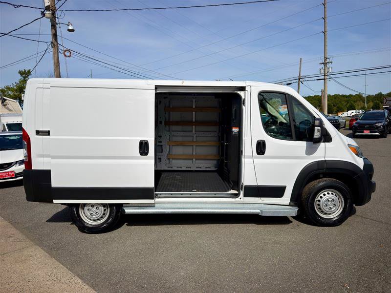 Used 2025 RAM ProMaster 2500 w/ U-Haul Equipment Group FWD image 7