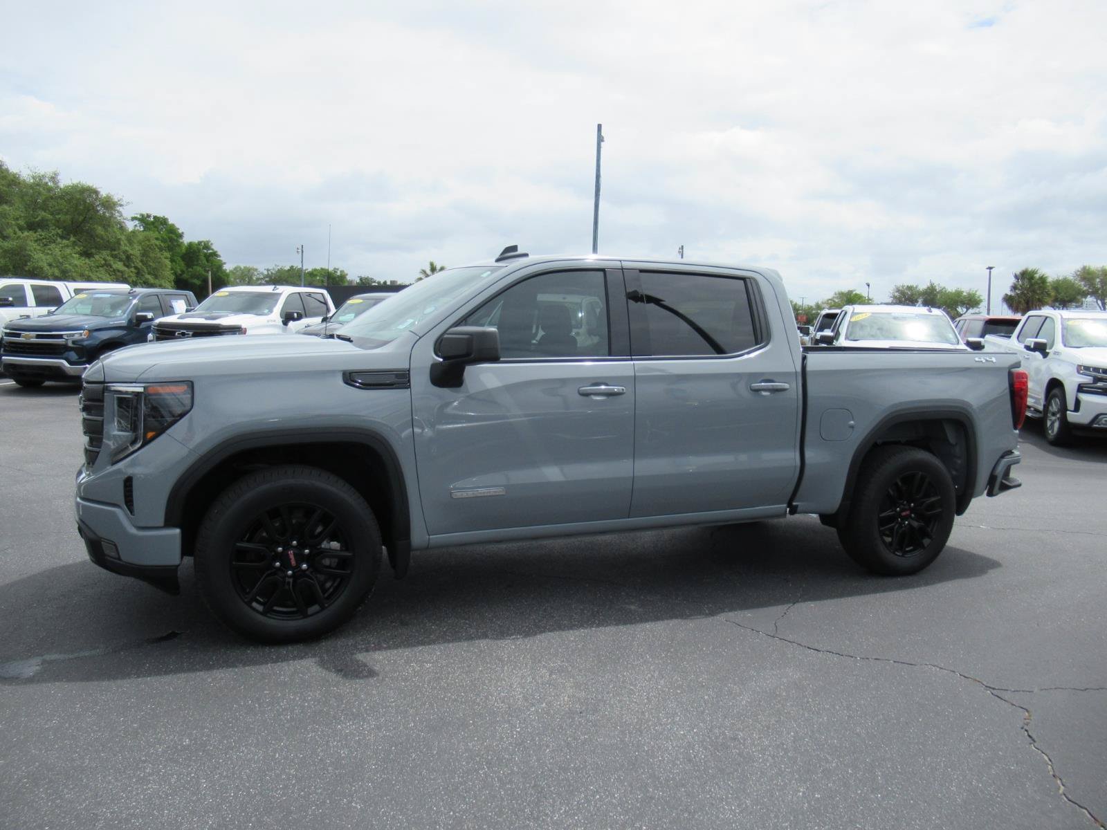 Certified 2024 GMC Sierra 1500 Elevation AWD/4WD image 2