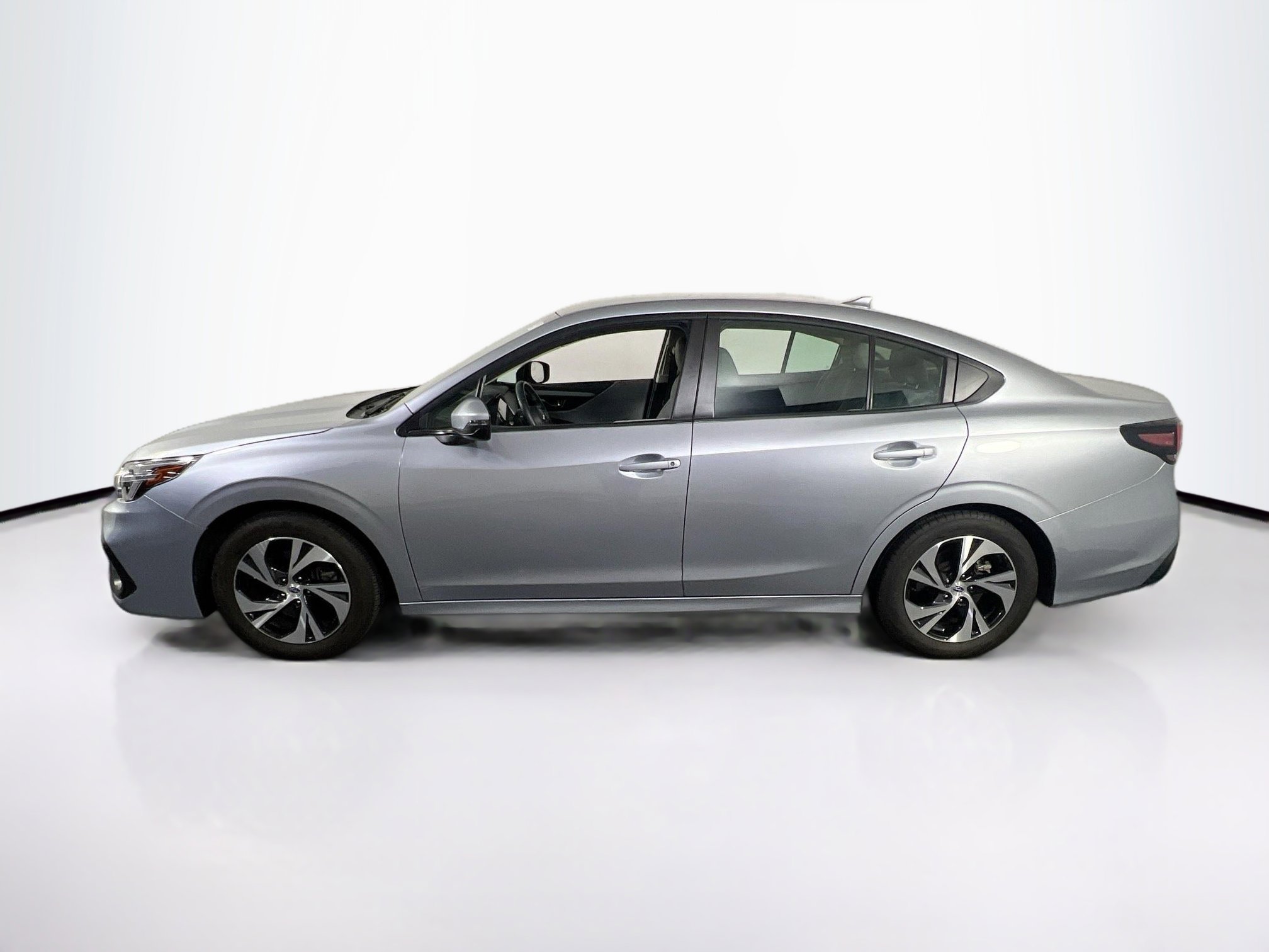 Used 2024 Subaru Legacy Premium image 8