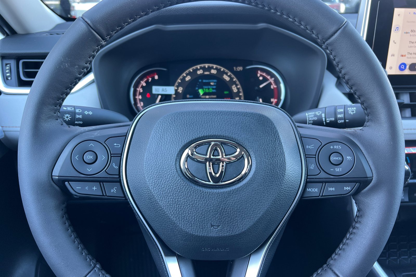 New 2025 Toyota RAV4 XLE w/ Weather Package image 20