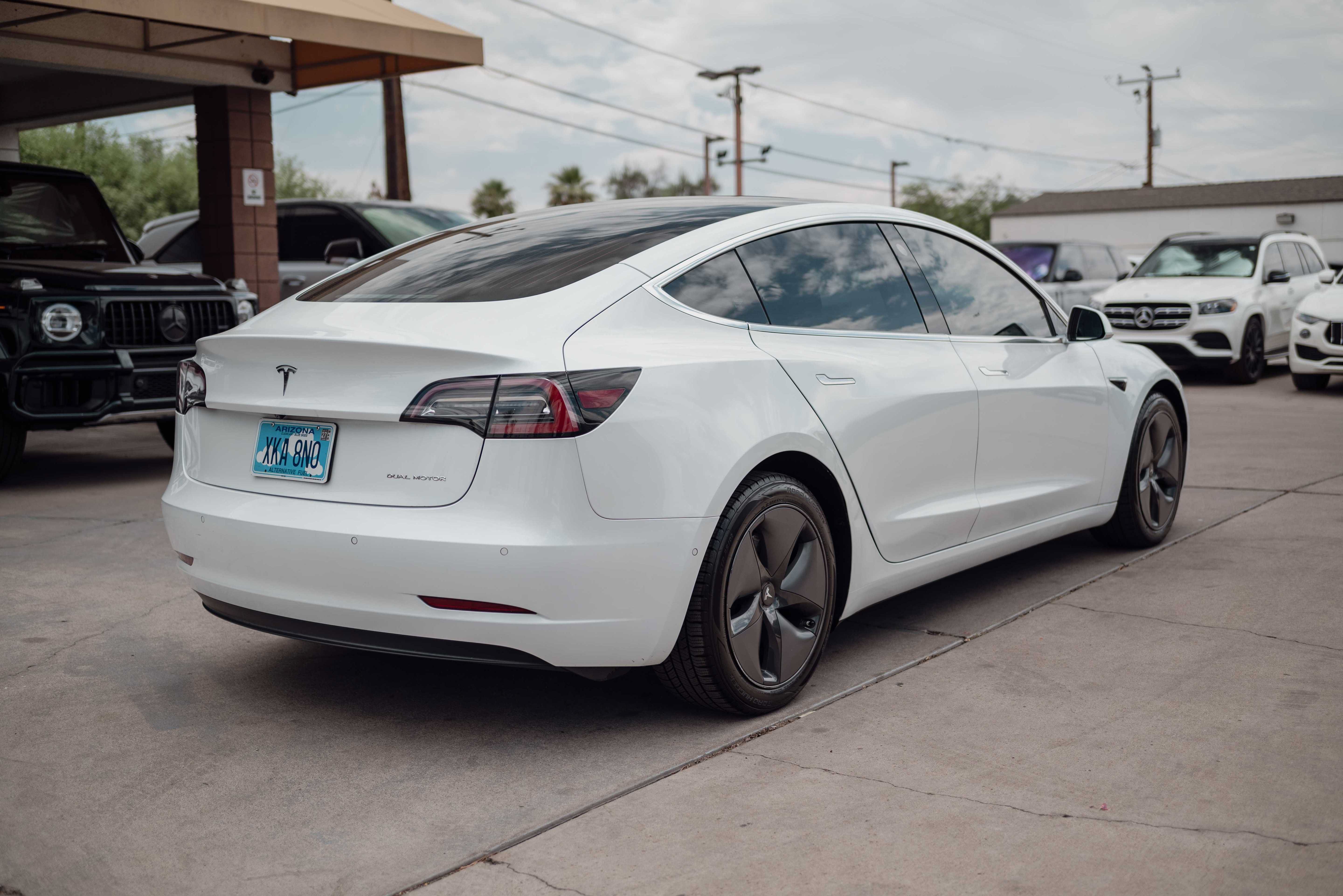 Used 2019 Tesla Model 3 Long Range AWD/4WD image 4