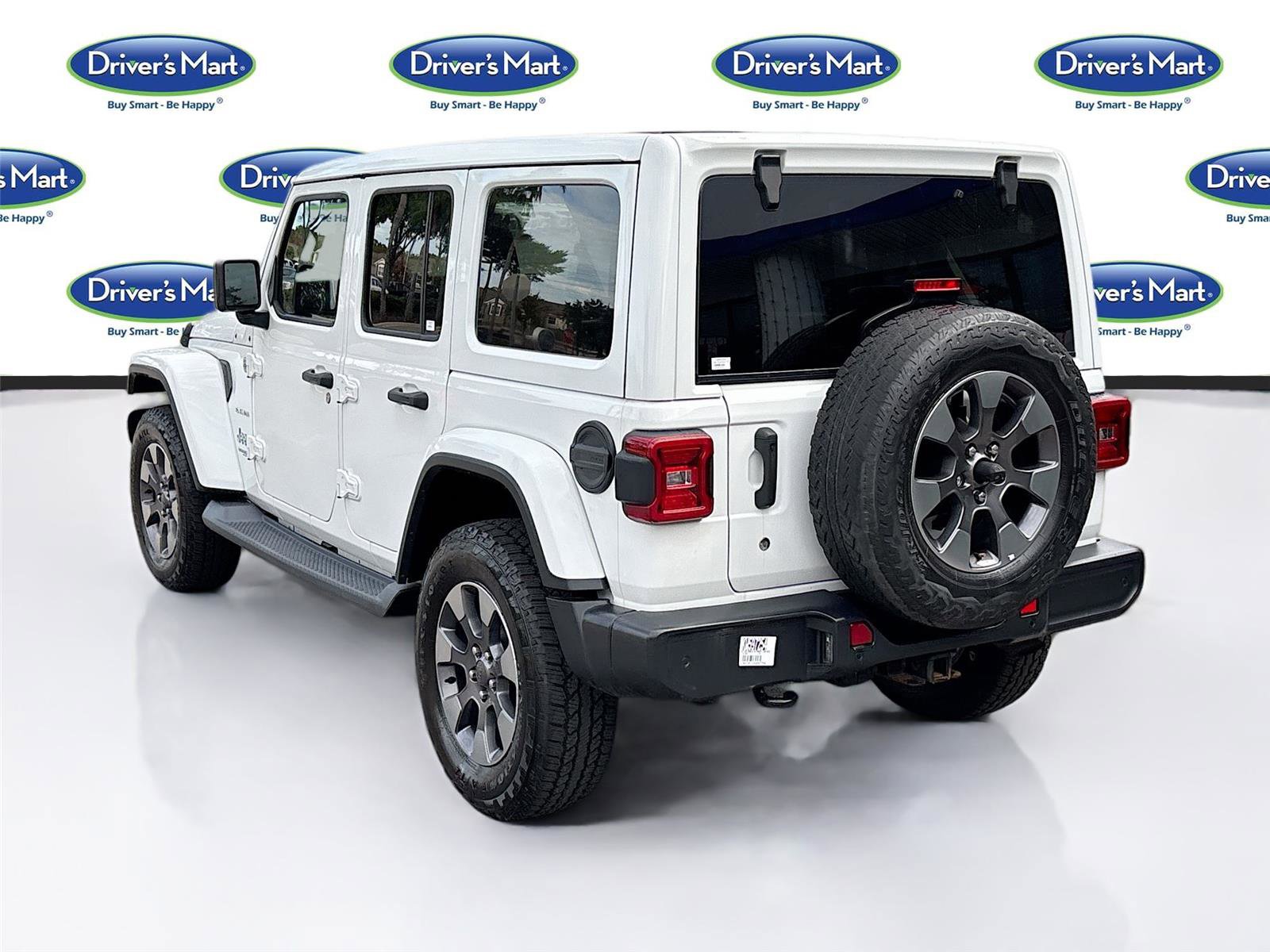 Used 2019 Jeep Wrangler Unlimited Sahara image 6