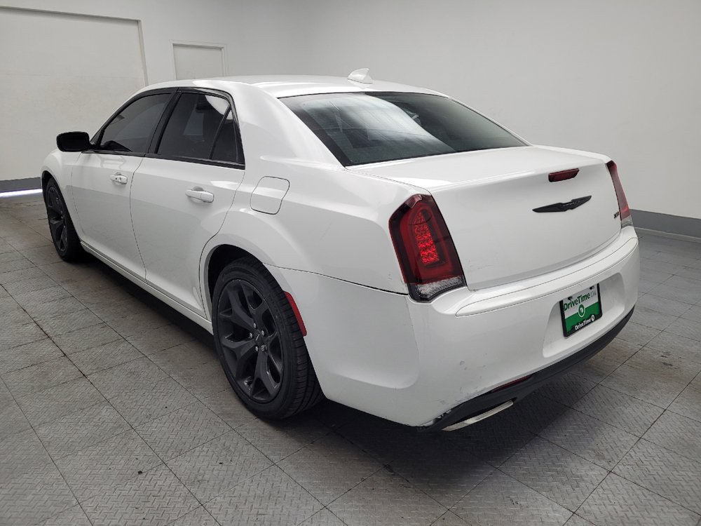 Used 2021 Chrysler 300 Touring w/ Sport Appearance Package RWD image 5