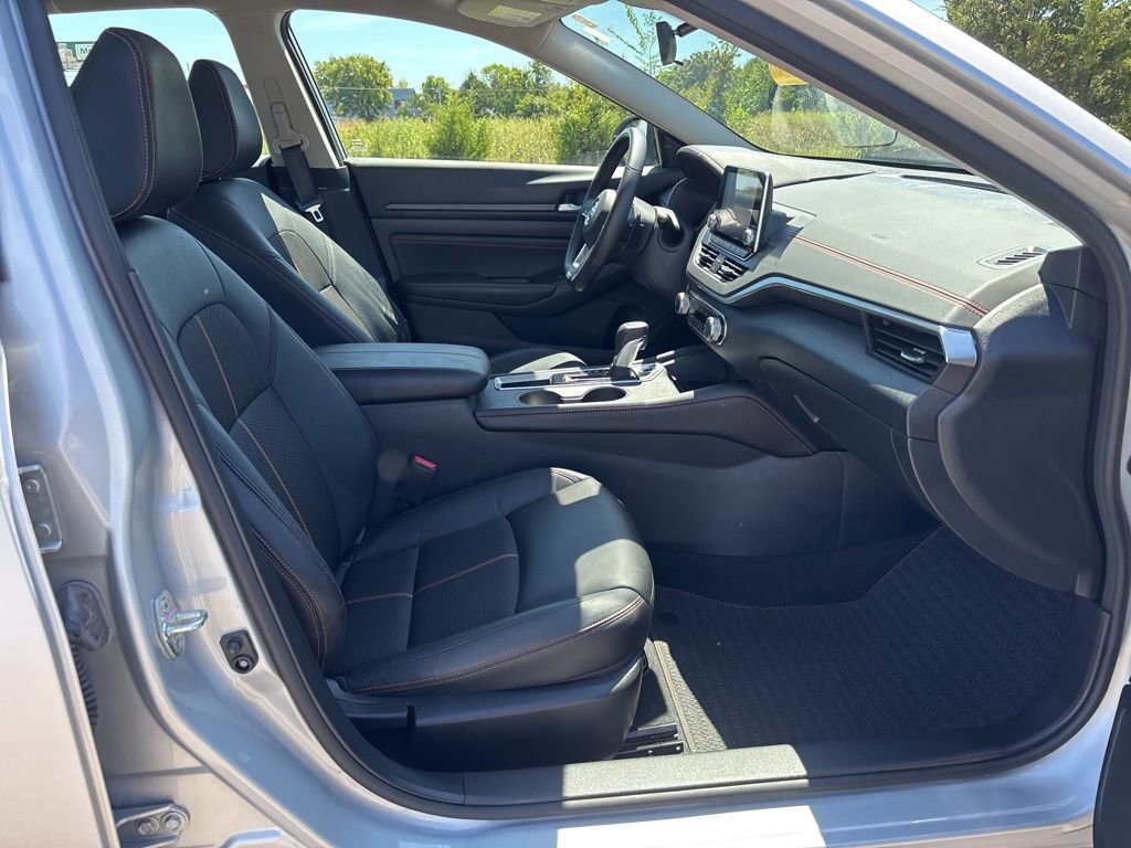 Used 2022 Nissan Altima 2.5 SR image 23