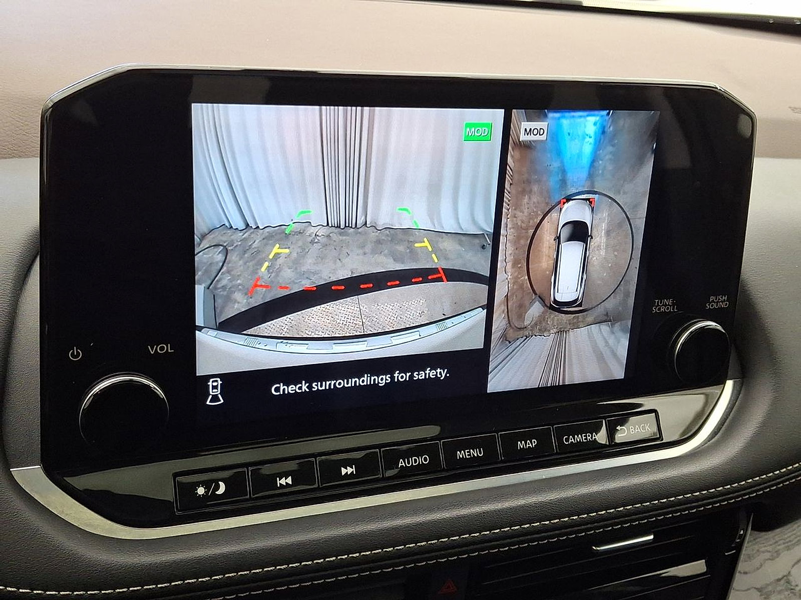 Used 2021 Nissan Rogue Platinum image 15