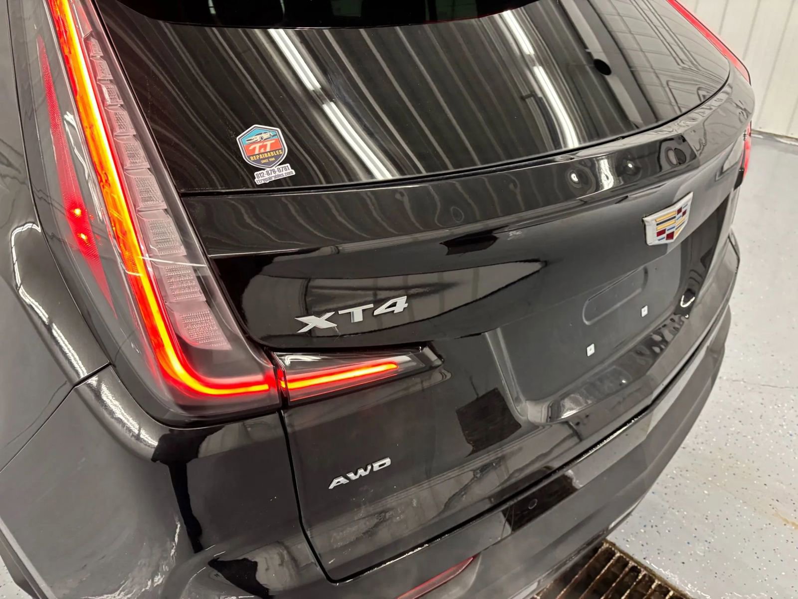 Used 2023 Cadillac XT4 Sport w/ Sun And Sound Package image 22