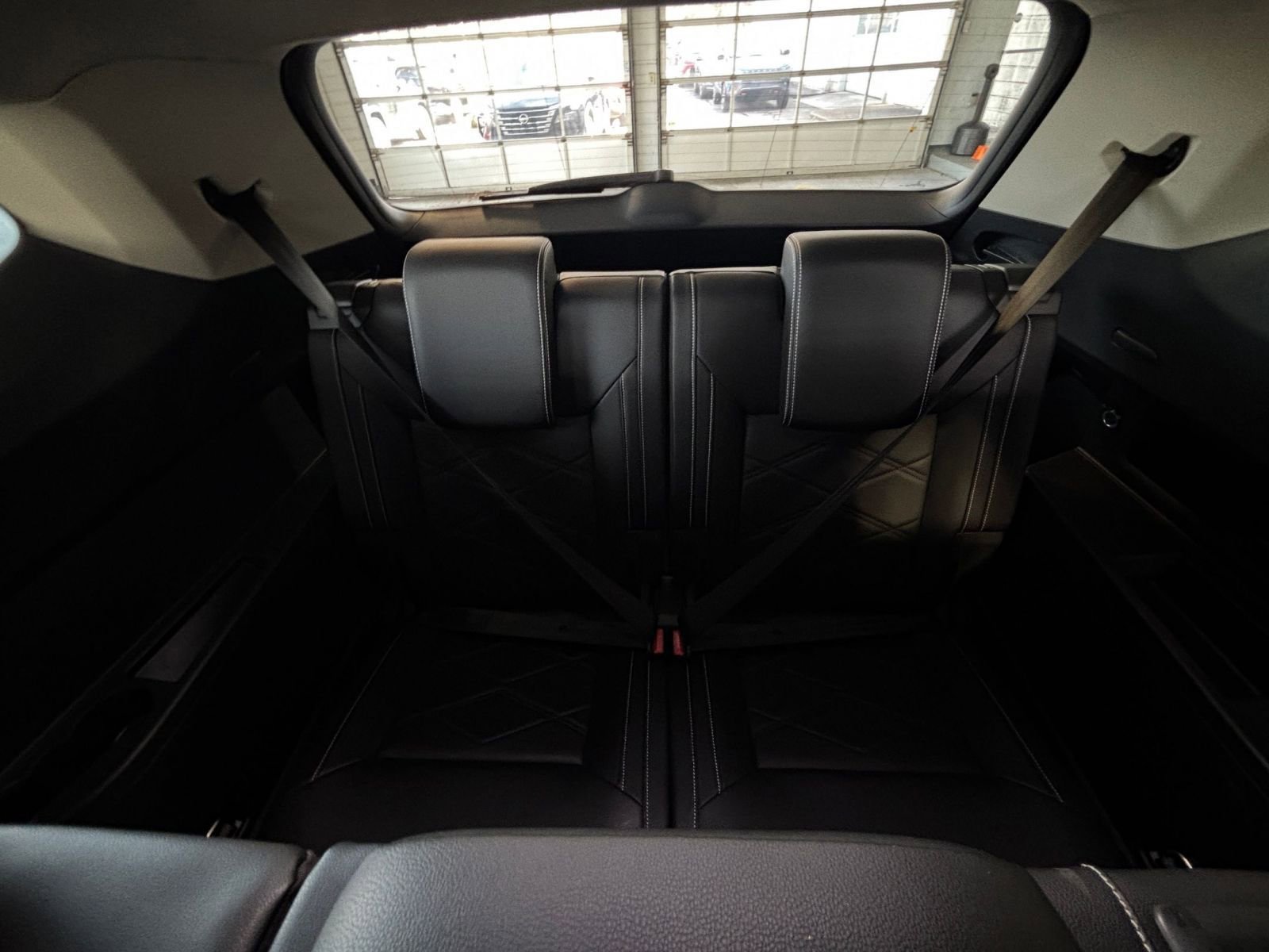 Used 2025 Volkswagen Atlas SE image 36