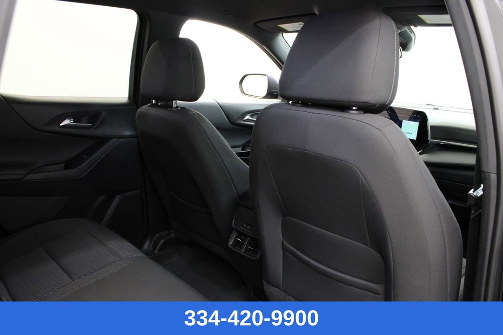 Used 2025 Chevrolet Equinox LT image 17