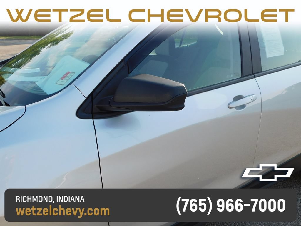 Used 2020 Chevrolet Equinox LS AWD/4WD image 11