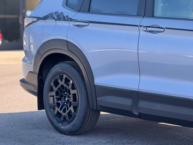 New 2026 Mitsubishi Outlander AWD image 5