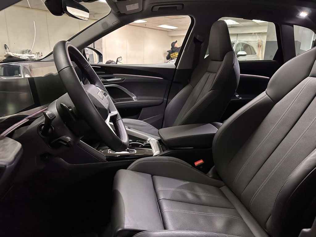 Used 2025 Audi Q5 Premium Plus w/ Premium Plus image 15
