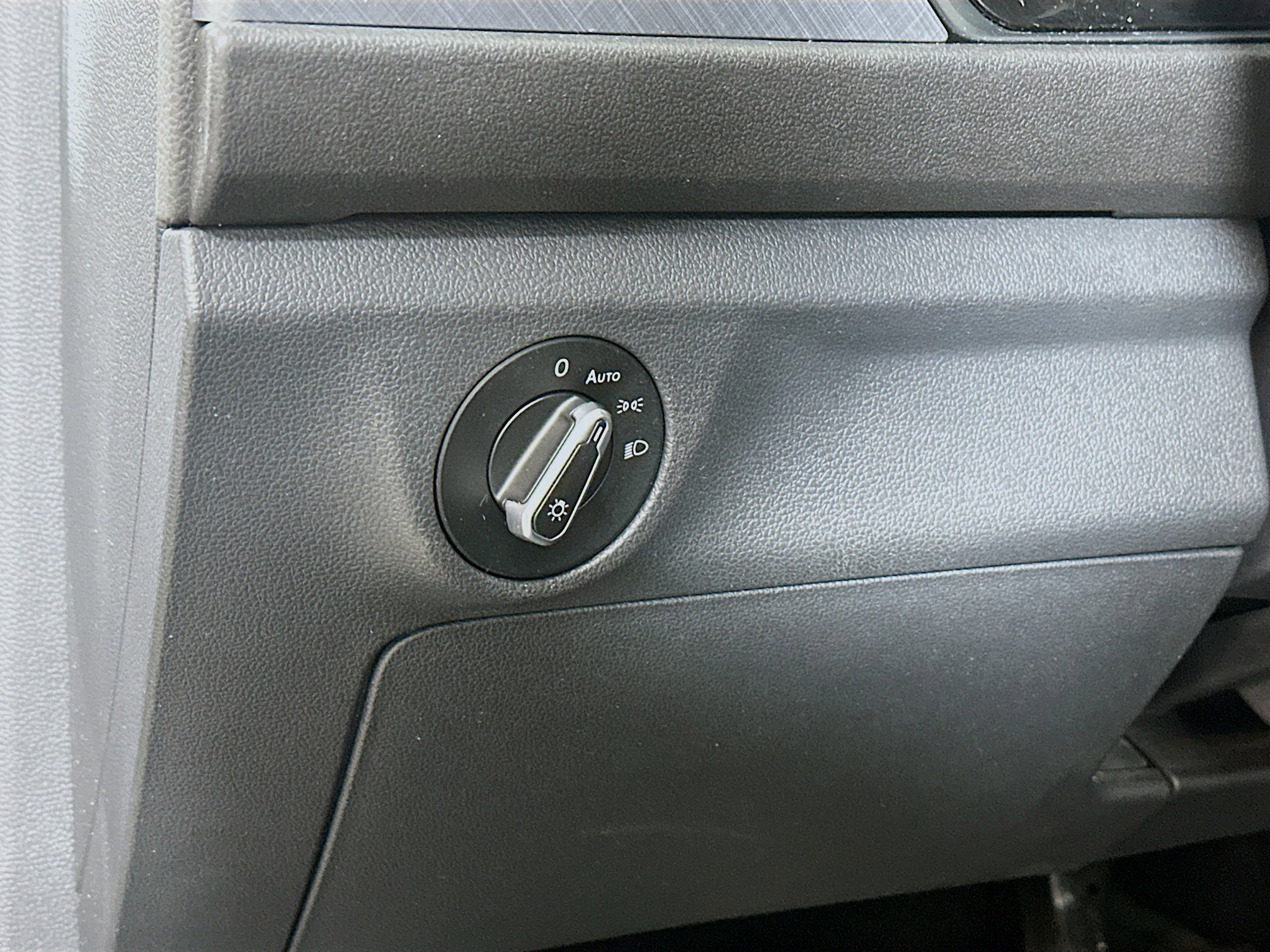 Used 2024 Volkswagen Jetta SE image 10