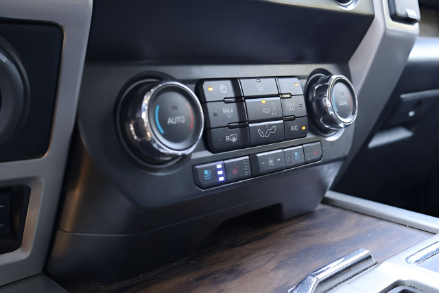 Used 2019 Ford F150 Lariat AWD/4WD image 14