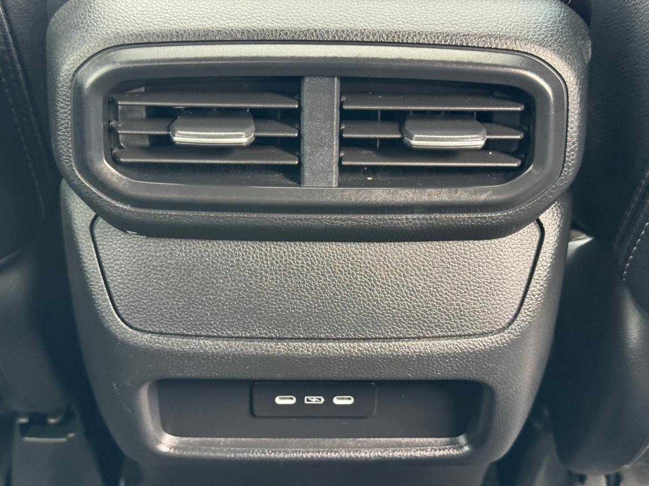 Certified 2025 Honda Passport EX-L image 17