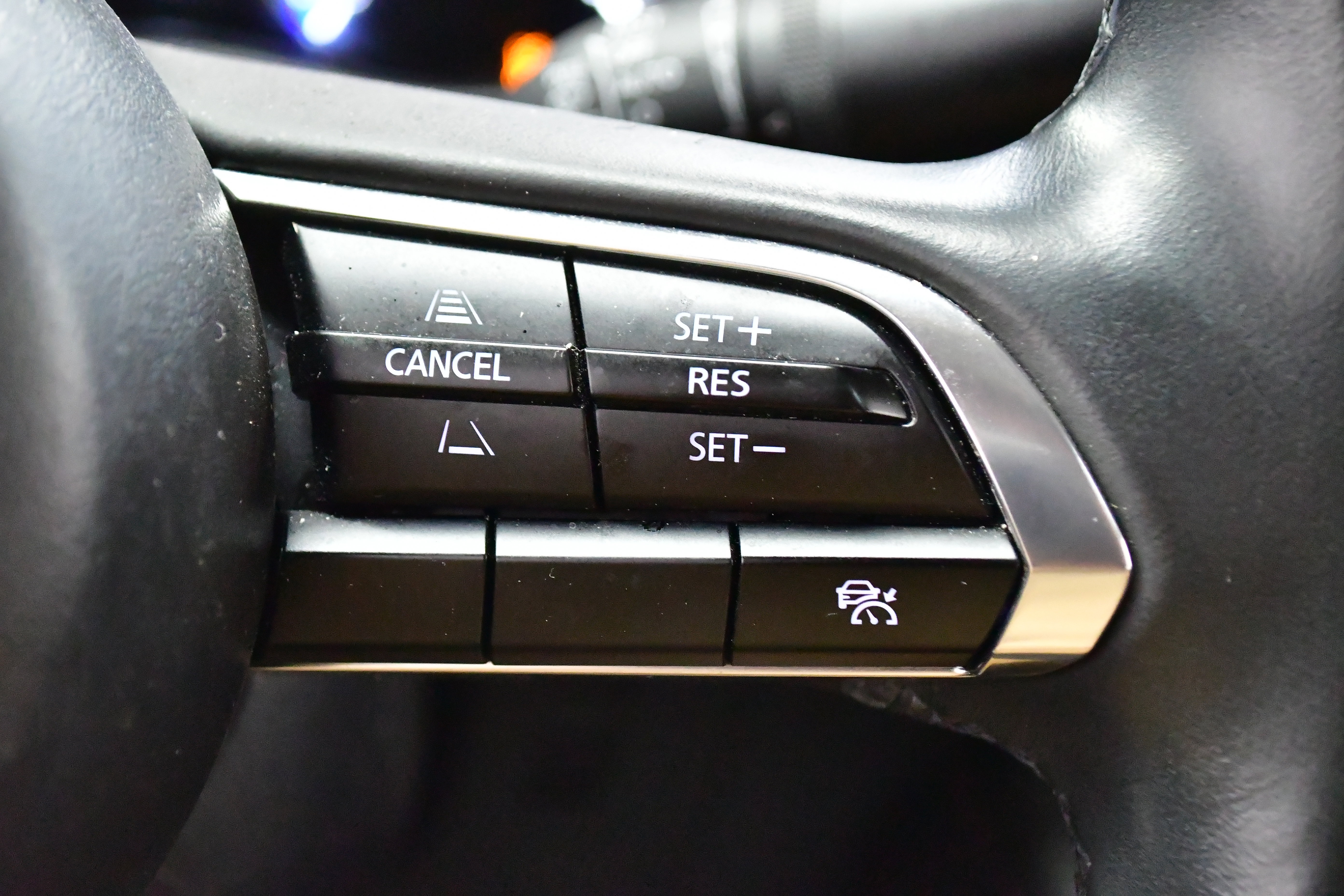 Used 2024 MAZDA MAZDA3 s image 43