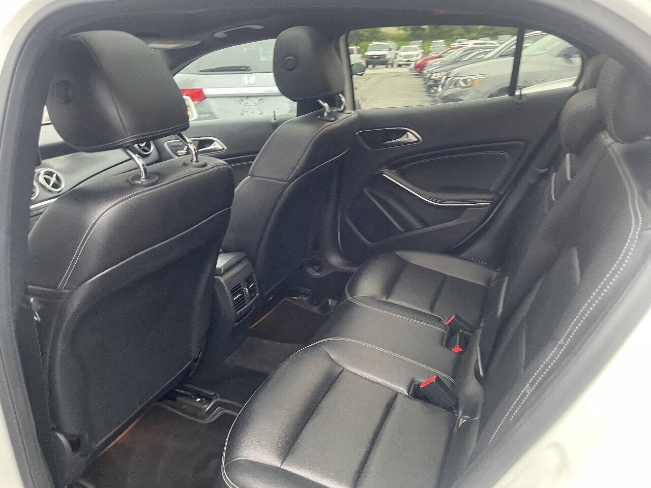 Used 2018 Mercedes-Benz GLA 250 4MATIC image 18