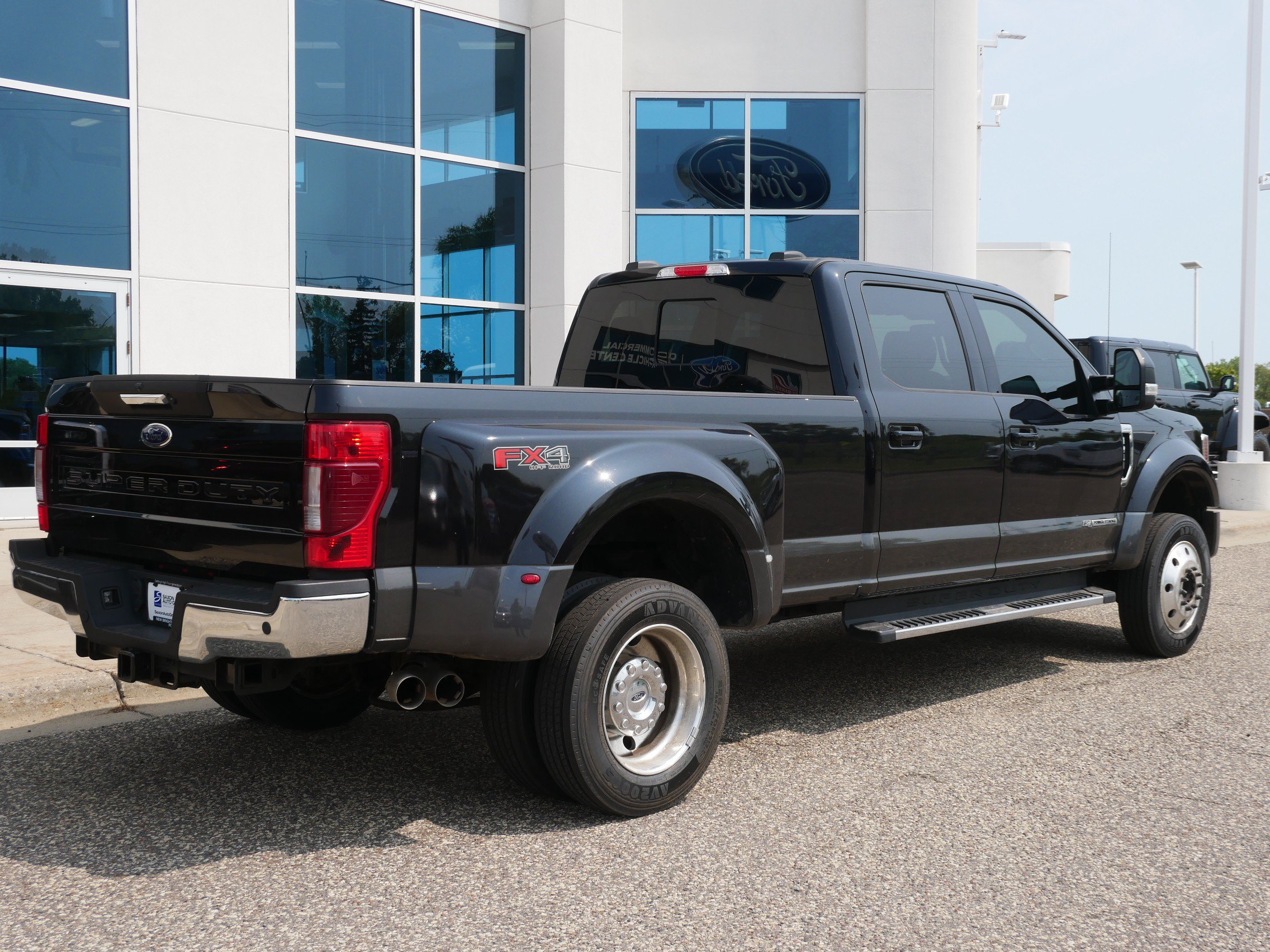 Certified 2020 Ford F450 Lariat w/ Lariat Value Package AWD/4WD image 3