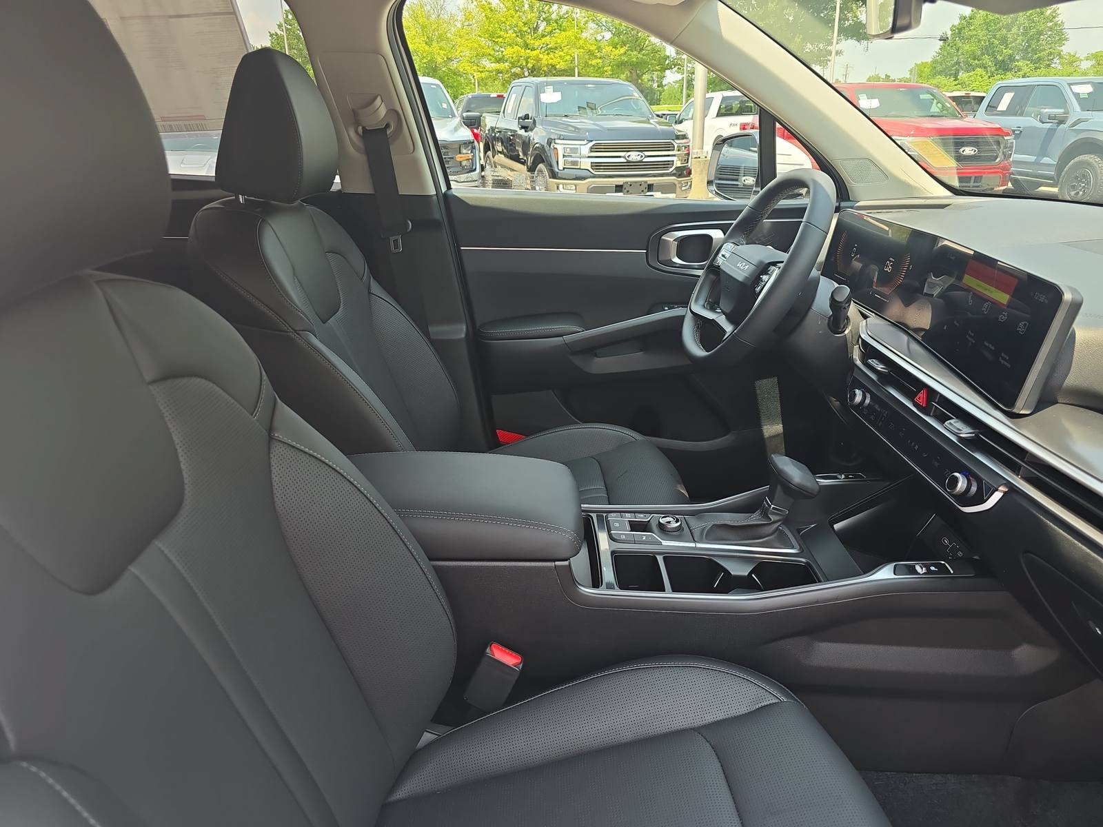 New 2026 Kia Sorento S w/ S Panoramic Sunroof Package FWD image 10
