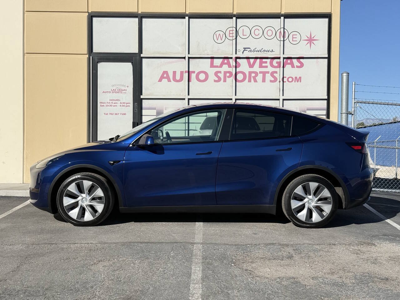 Used 2023 Tesla Model Y Long Range AWD/4WD image 6