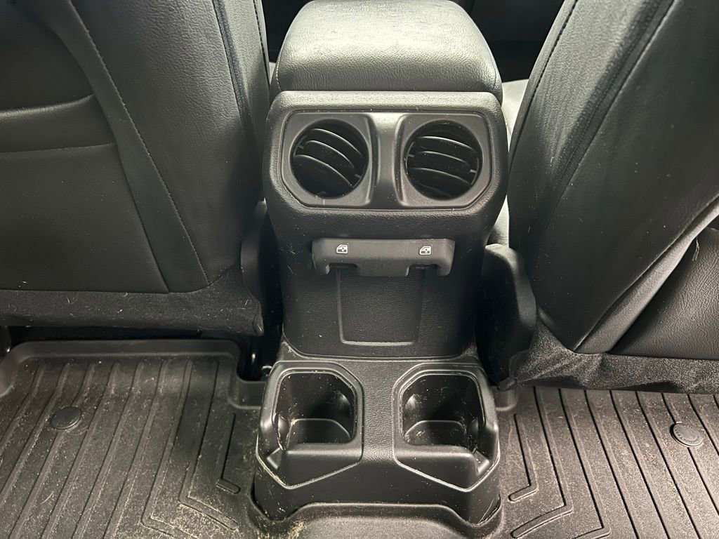 Used 2024 Jeep Gladiator Sport image 9