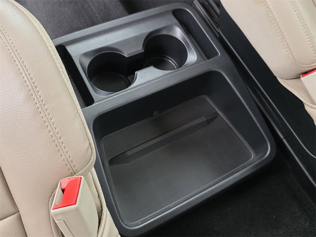 Used 2021 Ford Explorer XLT w/ Equipment Group 202A image 11