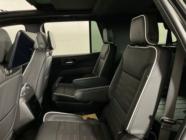 New 2026 GMC Yukon AT4 Ultimate w/ LPO, Floor Liner Package image 37