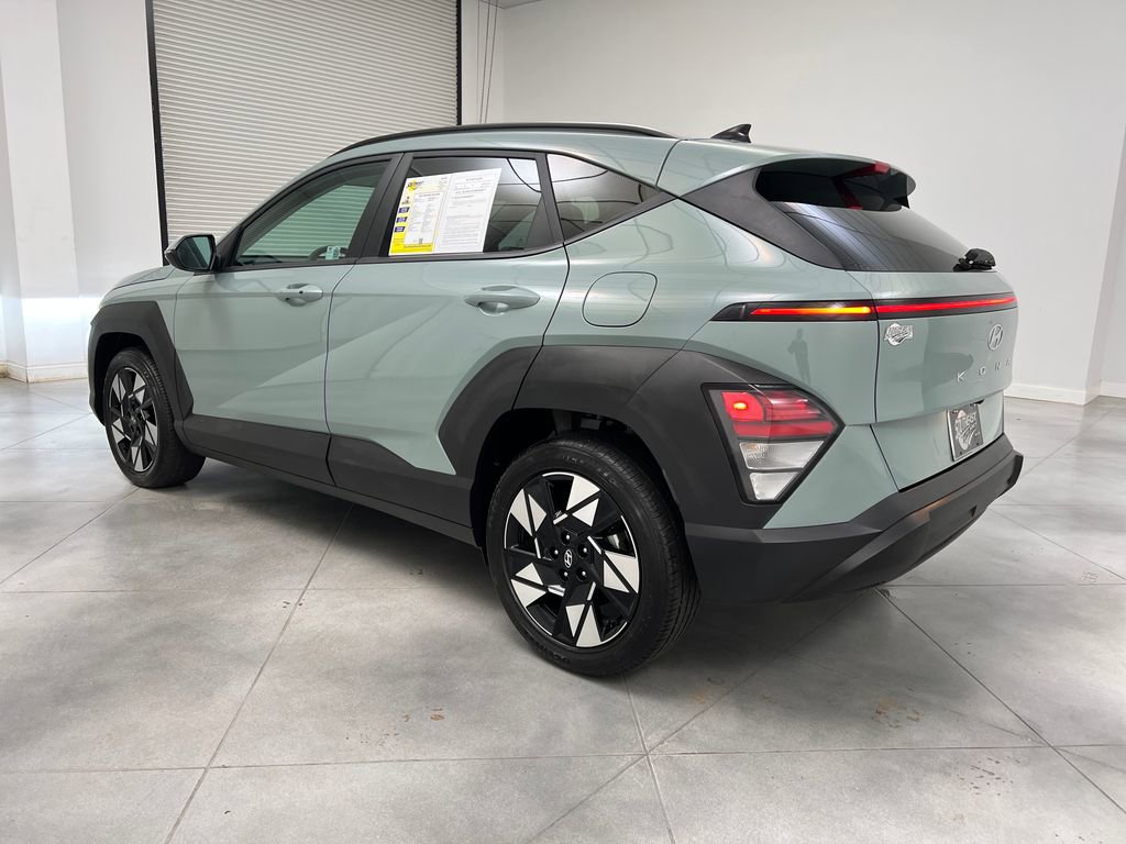 Used 2025 Hyundai Kona SEL FWD image 5