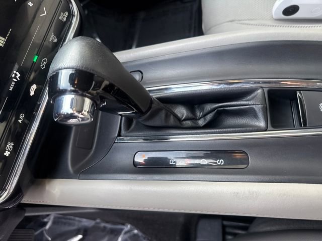 Used 2021 Honda HR-V EX-L image 18