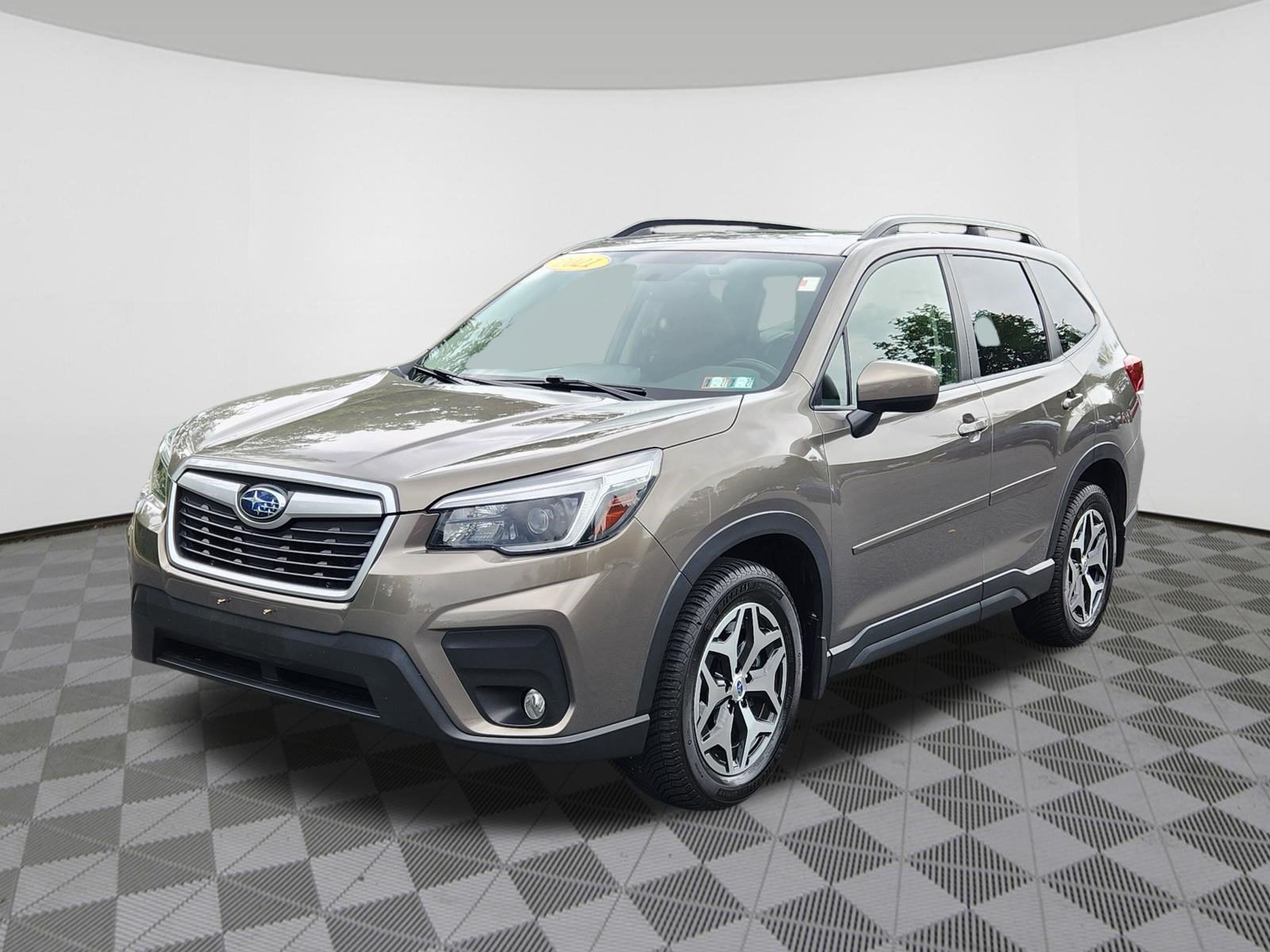 Used 2021 Subaru Forester Premium AWD/4WD image 2