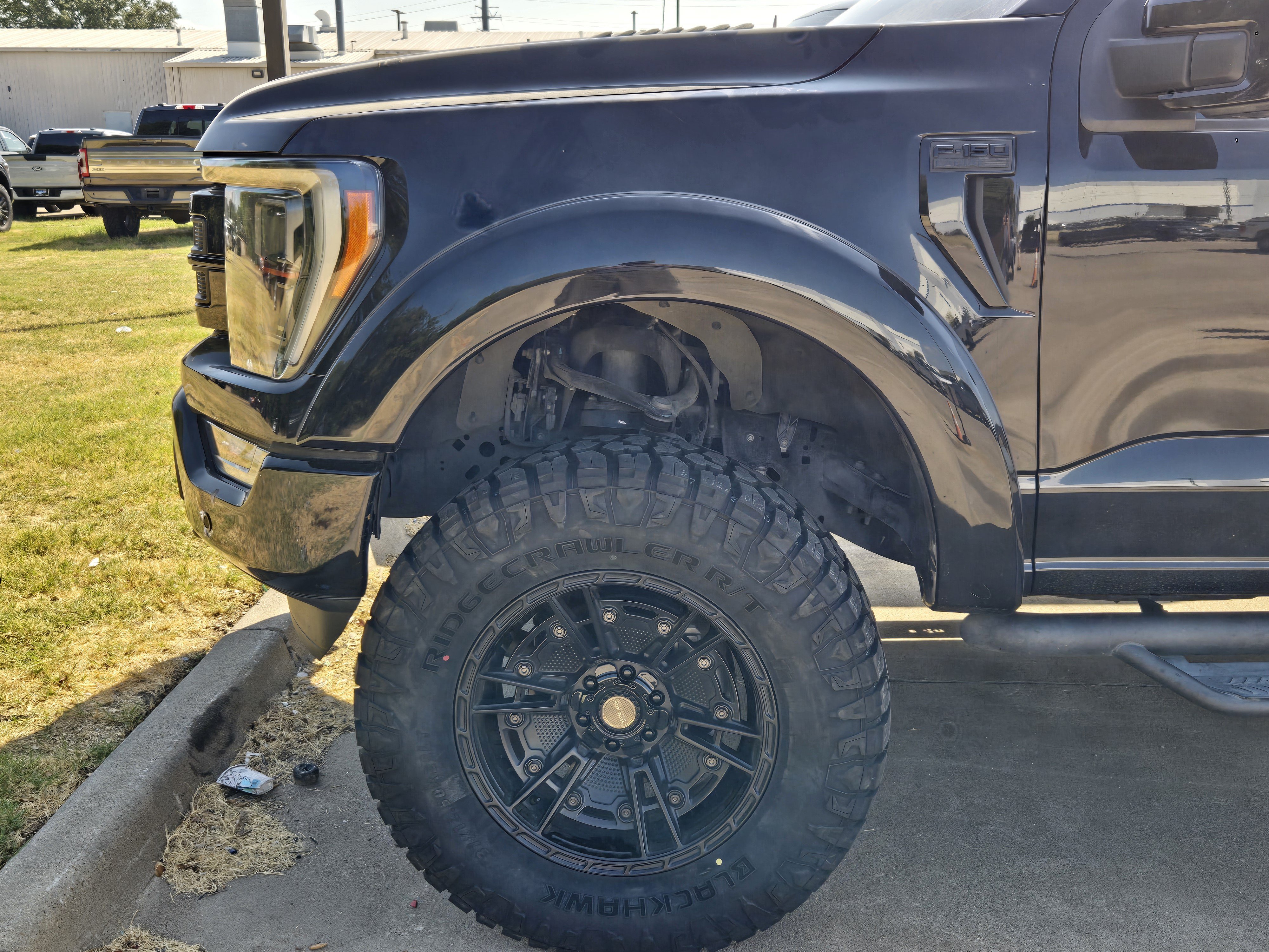Used 2022 Ford F150 Lariat w/ Equipment Group 502A High AWD/4WD image 8