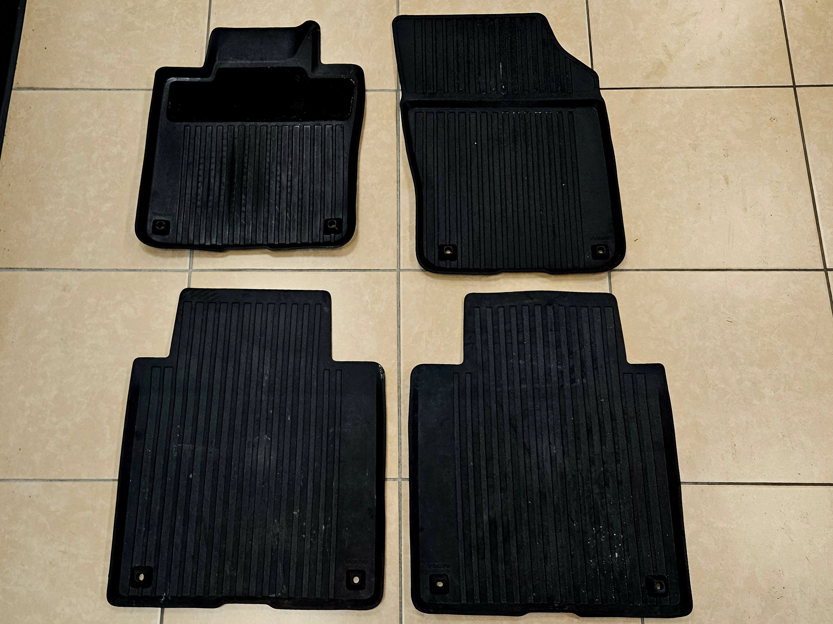 Used 2023 Volvo S90 B6 Ultimate w/ Protection Package Premier image 46