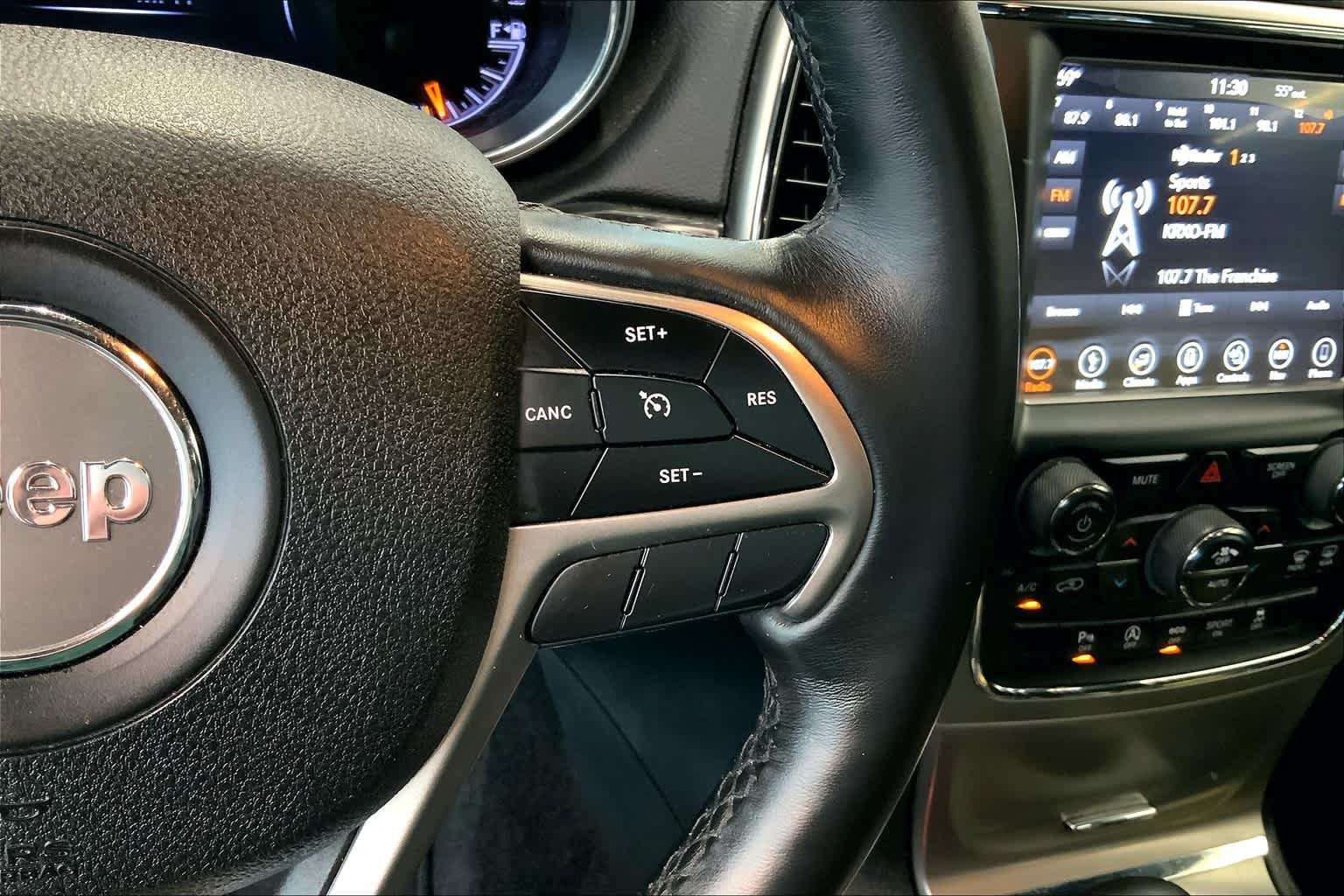 Used 2018 Jeep Grand Cherokee Altitude RWD image 24