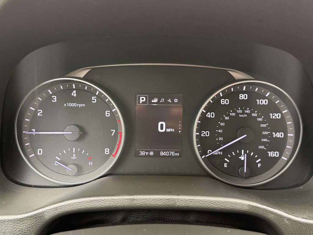 Used 2017 Hyundai Elantra Limited FWD image 23