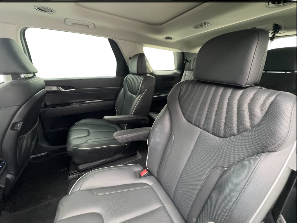 Used 2025 Hyundai Palisade Limited FWD image 25