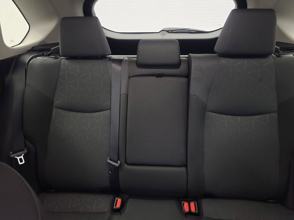 Used 2025 Toyota RAV4 XLE image 28