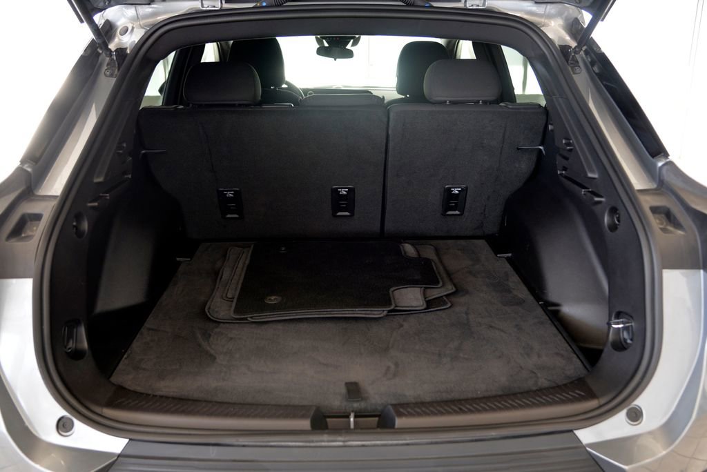 Certified 2025 Chevrolet Equinox EV LT image 29