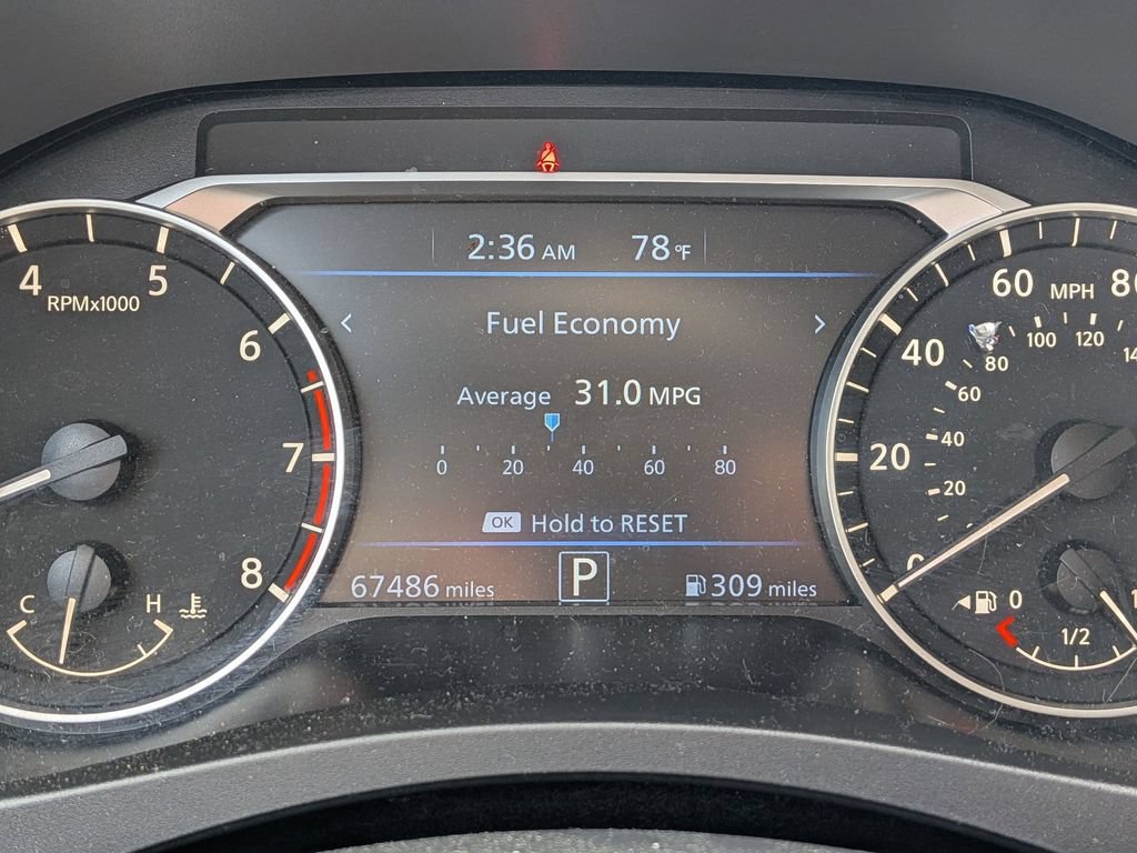 Used 2024 Nissan Altima 2.5 SV FWD image 23