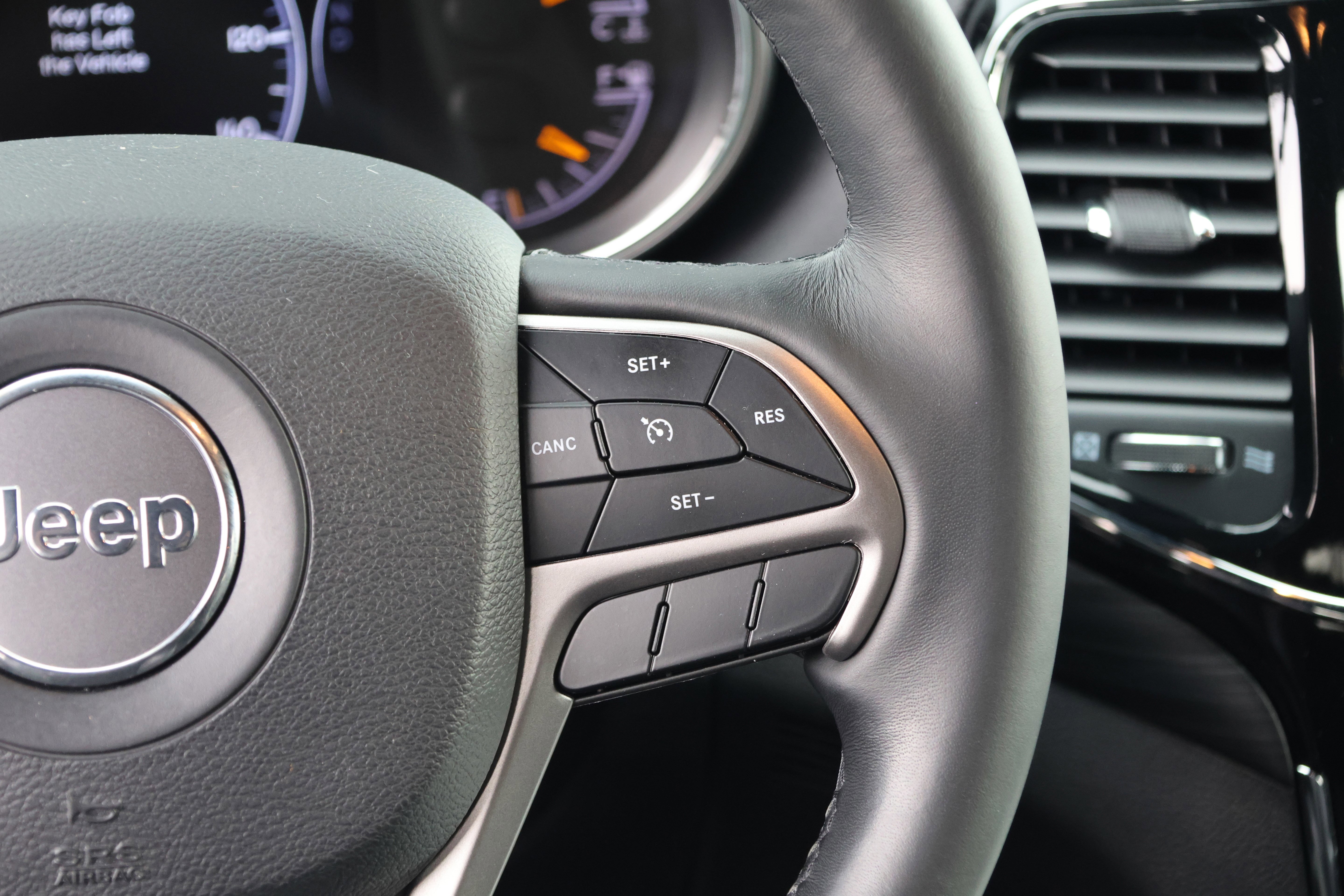 Used 2019 Jeep Grand Cherokee Altitude image 20